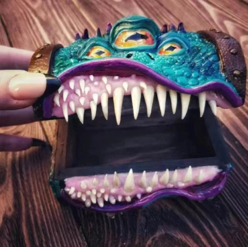 Three Eyes Mimic Chest