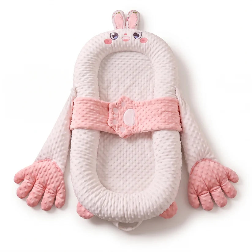 Baby nest with gentle tapping effect
